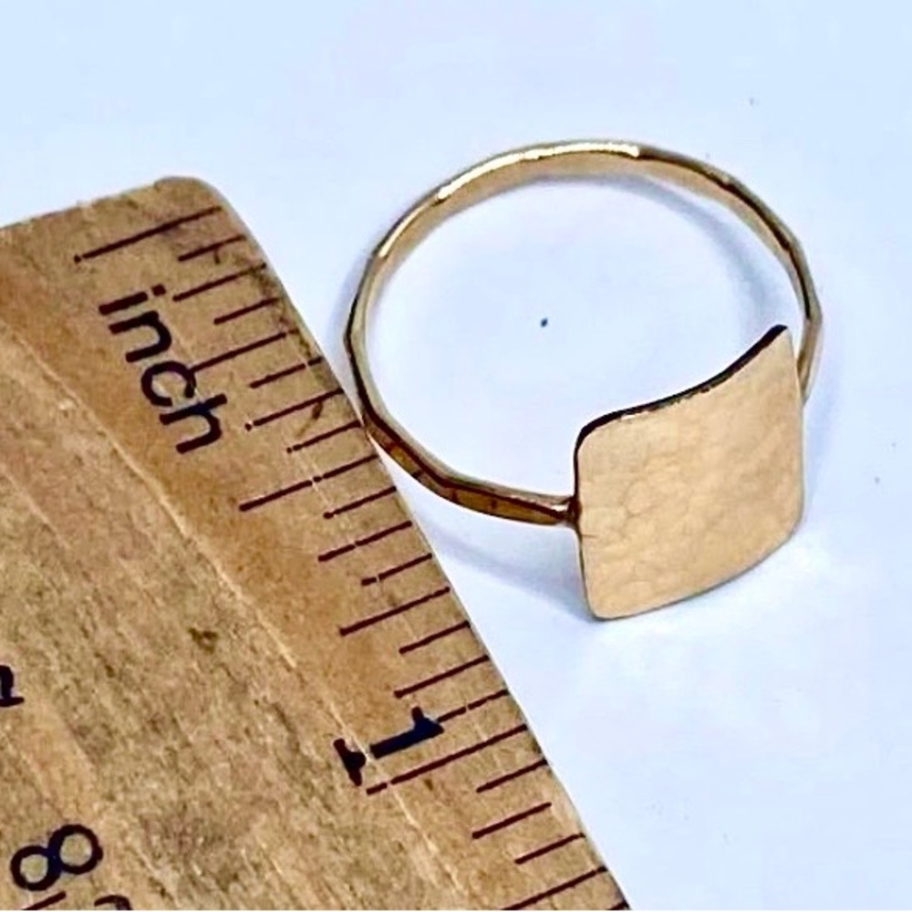 Vintage Solid 10k Yellow Gold Hammered Ring (custom) Ring Size 6 3/4  1.0 grams